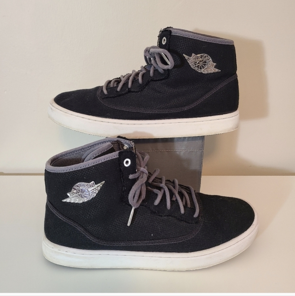 Jordan Jasmine Black Metallic Silver (GS)
